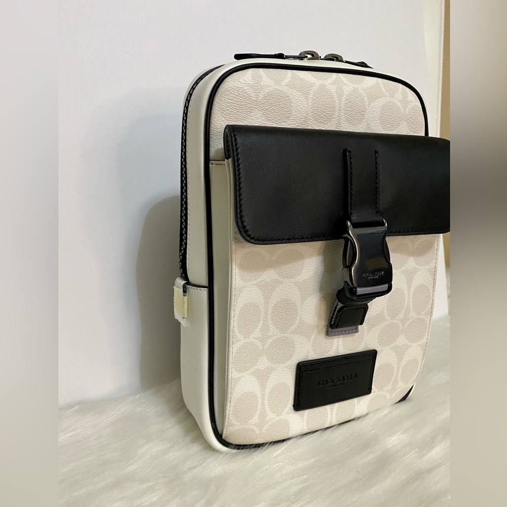 Men’s Coach Backpack Bum Track Pack Color Block Bag White C Monogram NWT - Picture 3 of 13